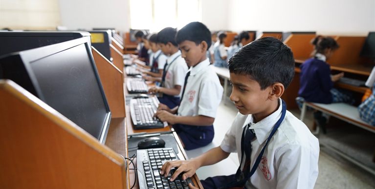 computer-lab-767x387